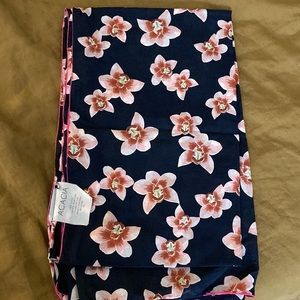 Acacia Pareo in Isle